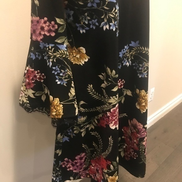 Roz & Ali Black Floral A-line Dress Size S - Picture 2 of 6